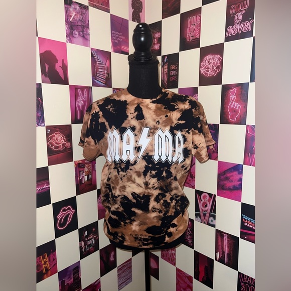 Mama acid wash Tshirt - Picture 2 of 2